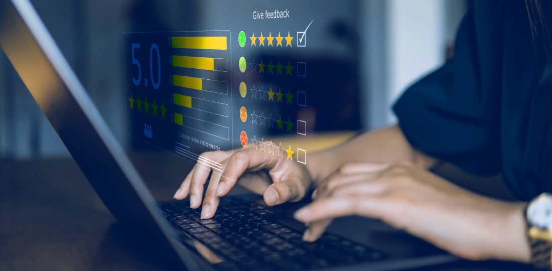 giving_feedback_on_laptop_mobile